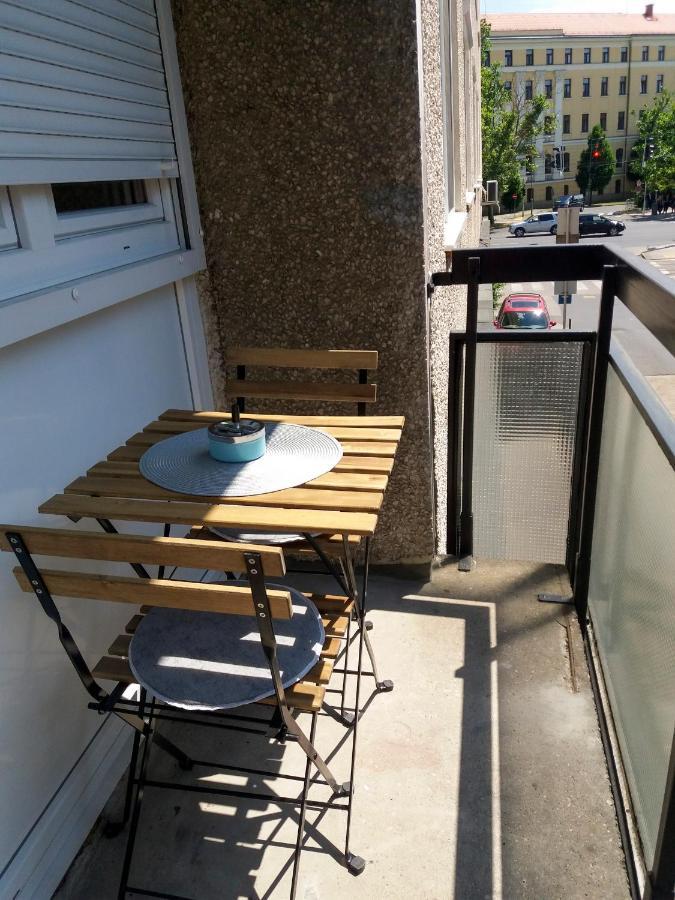 Aweshome City Apartment - 3 Bedrooms And Free Parking Debrecen Extérieur photo