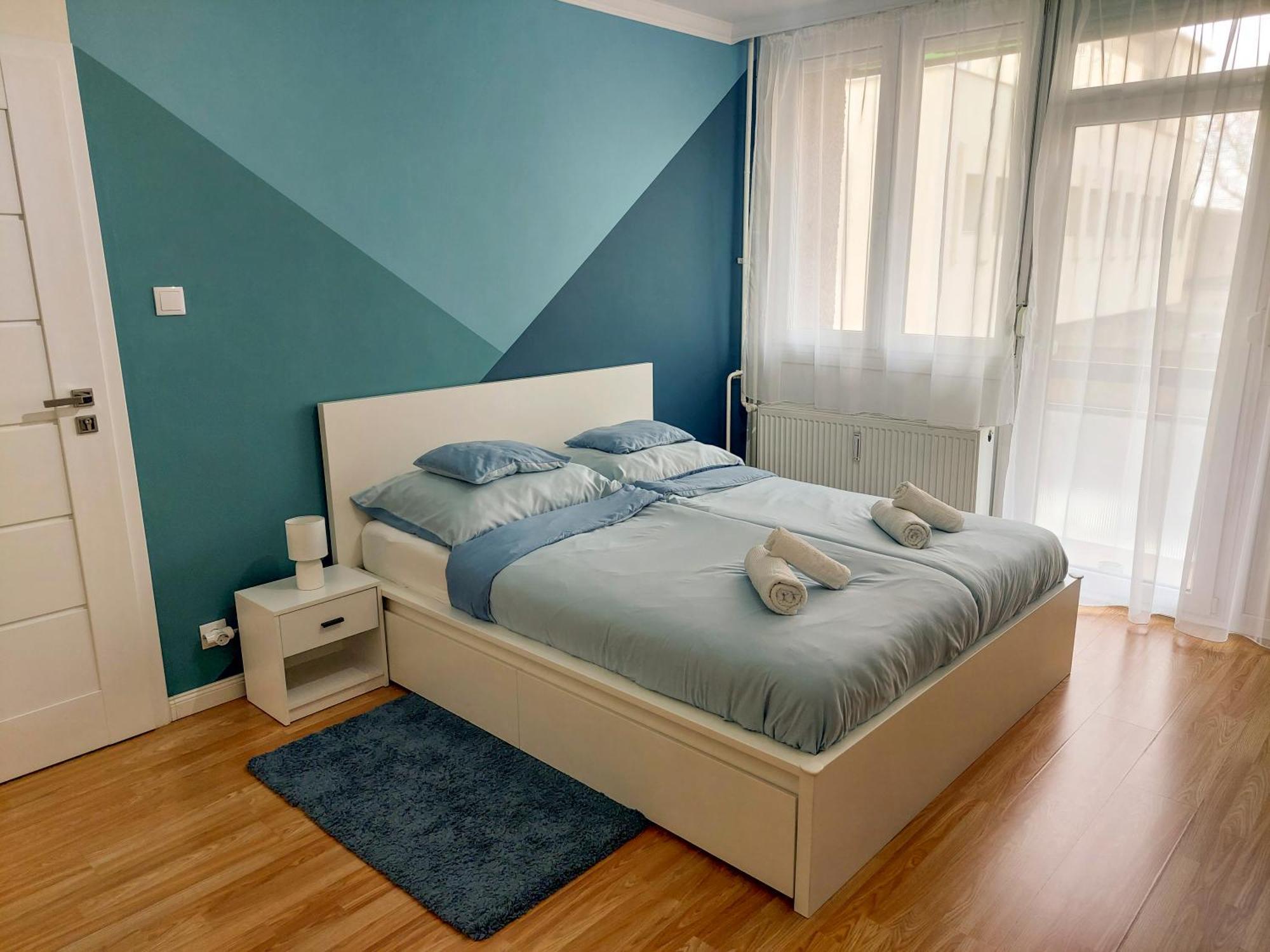 Aweshome City Apartment - 3 Bedrooms And Free Parking Debrecen Extérieur photo