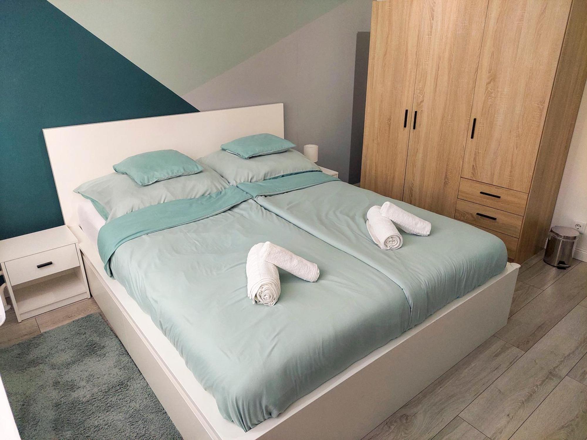 Aweshome City Apartment - 3 Bedrooms And Free Parking Debrecen Extérieur photo